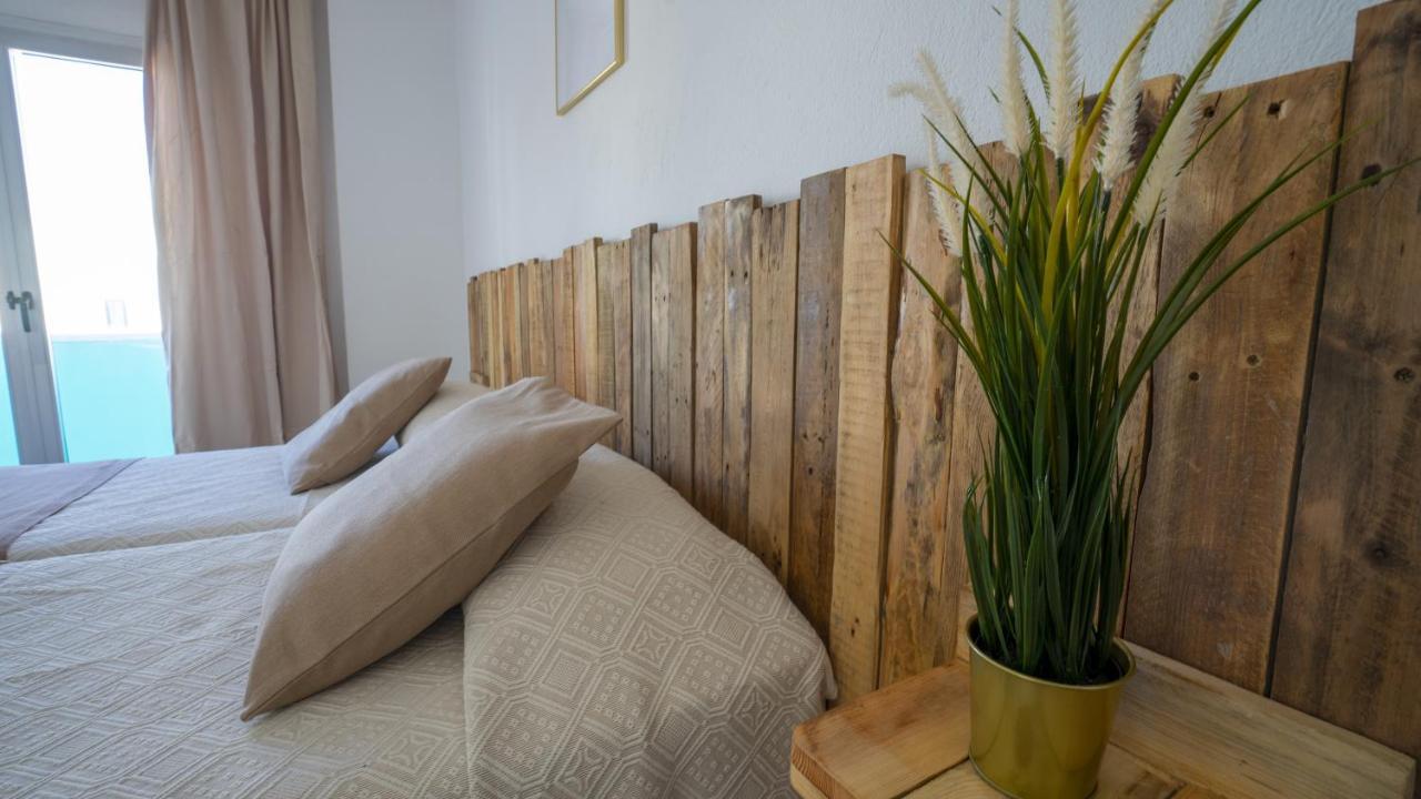 Tabbu Ibiza Apartments Playa d'en Bossa Ngoại thất bức ảnh